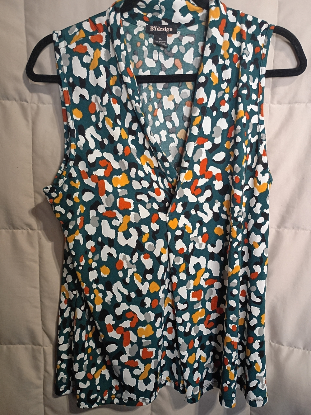 BY Design Teal Multicolor Sleeveless V-Neck Blouse